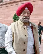 Gujarat Industries Seek Minister's Help Over Severe Gas Supply Cuts