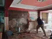 GVMC's Operation Lungs 3.0 Clears Commercial Encroachments in Visakhapatnam