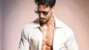 Jackie Shroff Shares Unseen Baby Pics of Tiger Shroff on His 36th Birthday