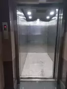 Kolkata Hospital Lifts Operate Without Staff, Raising Safety Fears After Tragedy