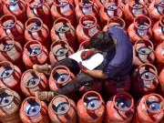 LPG Shortage Cripples Odisha Construction, Hits Migrant Workers Hard
