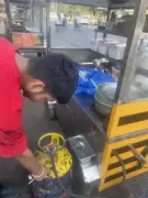 Ludhiana Food Stalls Struggle as LPG Cylinder Shortage Cripples Daily Operations