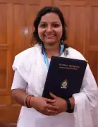 Mangalore University Topper Sandhya's Inspiring Journey from Beedi Rolling to Gold Medal