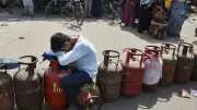 Middle East Conflict Triggers LPG Crisis in India, Disrupting Daily Life