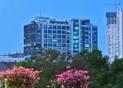 Mumbai Hospital Faces FSI Withdrawal Over Failure to Provide Beds for Poor