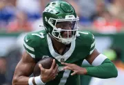 NFL Shocker: Jets Trade QB Justin Fields to Chiefs for 2027 Sixth-Round Pick