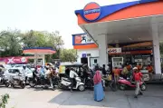 Panic Buying in Vidarbha: Petrol Sales Double Amid West Asia Crisis