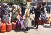 Panic LPG Buying in Maharashtra Creates 1.7 Lakh Cylinder Backlog