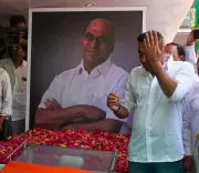 Political Leaders Gather in Nagpur to Mourn Veteran Politician Datta Meghe