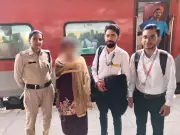 Railway Staff's Alertness Saves 13-Year-Old Girl Traveling Alone on Paschim Express