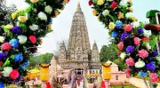 Thai Deputy PM Bawornsak Uwanno Offers Prayers at Bodh Gaya's Mahabodhi Temple