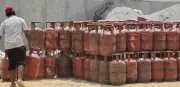 Vadodara LPG Stocks Remain Robust Amid Crackdown on Illegal Distribution