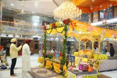 Baisakhi Celebrations in Lucknow: Devotees Throng Gurdwaras for Khalsa Sajna Diwas