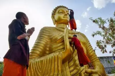 Bodh Gaya Temple Committee Prepares for Buddha Purnima Celebrations on May 1