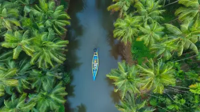 British Tourist Apologizes to India After Kerala Trip Changes His View