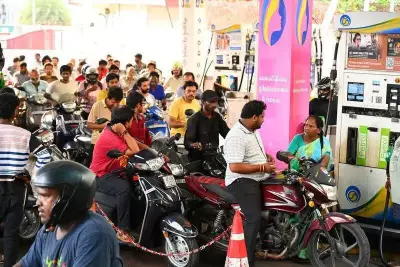 Fuel panic grips Andhra Pradesh, minister assures no shortage