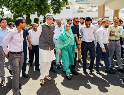 Jammu & Kashmir CM Omar Abdullah Unveils Shishur Tourism Magazine