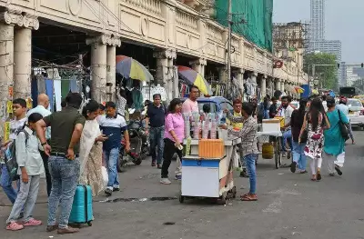 Kolkata's New Market Area Faces Hawker Encroachment Crisis on Jawaharlal Nehru Road