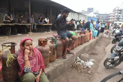LPG Crisis in NCR: Domestic Workers Forced to Use Wood, Cow Dung as Gas Shortages Bite