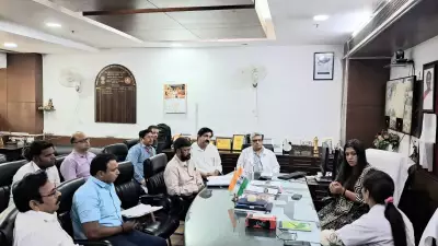 Noida DM Medha Roopam Inspects ESIC Hospital, Demands Better Healthcare Services