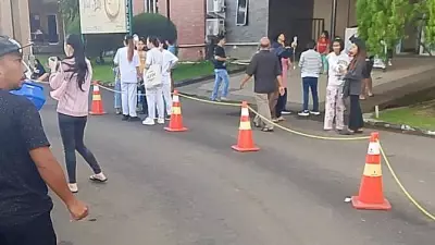 Powerful 7.6 Magnitude Earthquake Strikes Indonesia, Causing Fatalities and Damage