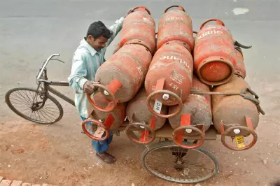 Prayagraj LPG Delivery System Transformed by Digital Alerts, Reduces Crowding