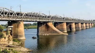 Prayagraj's 3.1km Ganga Bridge to Boost UP's Road Network and Connectivity