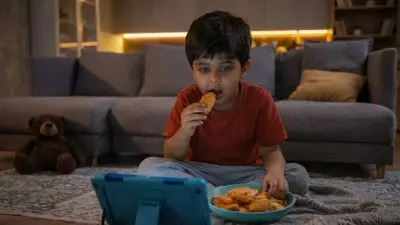 Screen Time During Meals Linked to Junk Food Addiction in Children