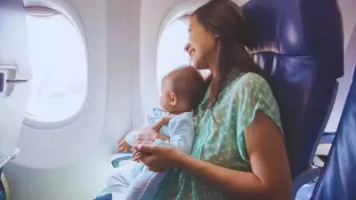 Strangers Become Family at 40,000 Feet: Heartwarming Mid-Air Story Goes Viral
