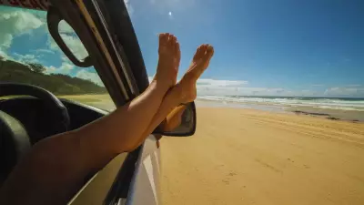 Why Most Indian Beaches Ban Cars: The Unique Case of Kerala's Drive-In Beach