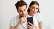 5 Behaviors a Secure Woman Avoids in Relationships for Self-Respect
