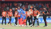 Aaron Finch Slams Axar Patel for Bowling Only 2 Overs in DC vs SRH Clash