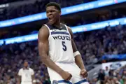 Anthony Edwards Questionable for Game 3 Due to Right Knee Injury Management