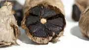Black Garlic: How Ordinary Garlic Transforms into a Sweet and Savory Delicacy