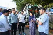 BMC Commissioner Ashwini Bhide's Surprise 6am Inspection Exposes Road Cleaning Lapses