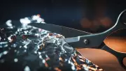 Does Cutting Aluminum Foil Really Sharpen Scissors? Science Says No