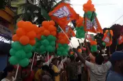 Fadnavis in Kolkata: 'Only a Safe Bengal Can Ensure a Safe India'