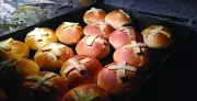 Goa Bakers Overcome LPG Shortage to Meet Hot Cross Bun Production Target