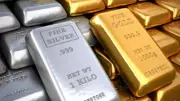 Gold Drops Rs 900, Silver Plunges Rs 5,300 in Delhi Markets