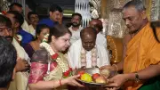 HD Kumaraswamy Visits Mysuru Temples, Provides Financial Aid for Ailing Woman