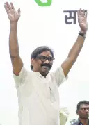 Hemant Soren Urges Panchayat Heads to Focus on Village Development