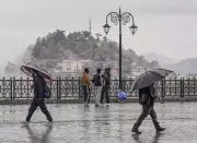 Himachal Pradesh Sees Above Normal Temperatures, Una Records 40°C
