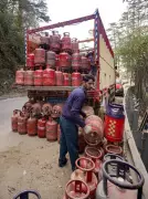 Jalandhar Residents Report Persistent LPG Delays Despite Decline in Official Complaints