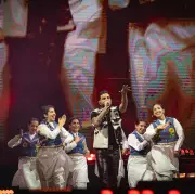 Karan Aujla Electrifies Kolkata with Interactive Punjabi Pop Concert Spectacle