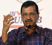 Kejriwal Slams BJP's Dynastic Politics During Chennai Campaign for DMK