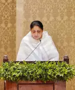 Maharashtra CM Fadnavis Assures Security for Deputy CM Sunetra Pawar Amid Threat Letter