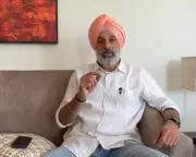 Majithia Slams AAP Over Gaddar Graffiti on Punjab MPs' Residences