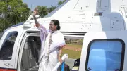 Mamata Banerjee Alleges Central Forces Attempted to Stop Her Car En Route to Kolkata Airport