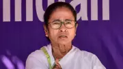 Mamata Reaches EVM Strong Room, Alleges Tampering in Bhabanipur