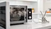 Microwave Steam Hack: The Science-Backed Way to Clean Burnt Pots and Pans